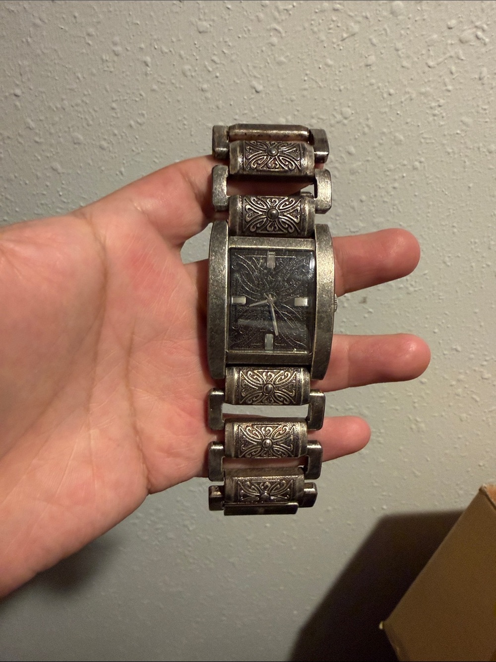 Guess Men's Ornate Metal Bracelet Watch in Black and Silver